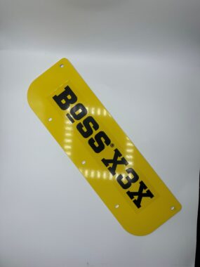 Gate toeboard with label