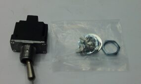 TOGGLE SWITCH DP ON*-OFF-ON