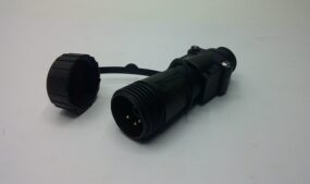 Control device for activating the emergency ground