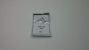 DECAL, POWER TO PLATFORM 115V**