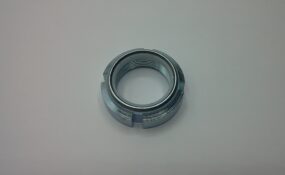 Self-locking nut heavy Cl 6 GUP 30 x 1.5 Z white