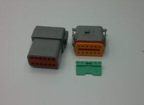 Scissor/curly cable connector