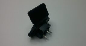 100-240V AC charging socket