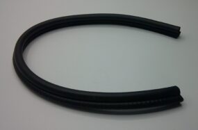 Rubber drawer lip seal