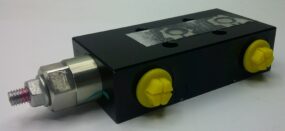 Counter balance valve assembly